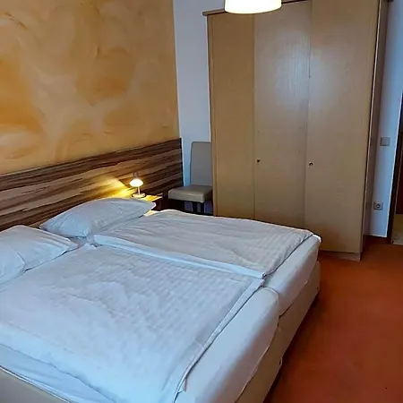 Claudia 3* Vösendorf