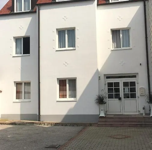 Claudia Bed & Breakfast 3*